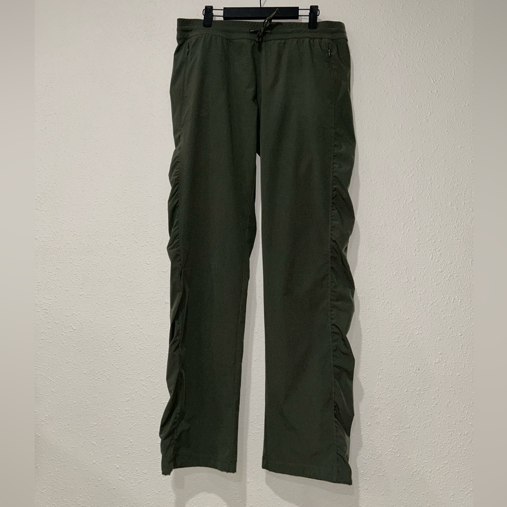 Kuhl Women’s Freeflex Move Pants- Dark Moss